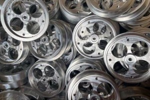 五金零部件、機(jī)械設(shè)備的除油除銹等清洗工作使用哪種設(shè)備較好？