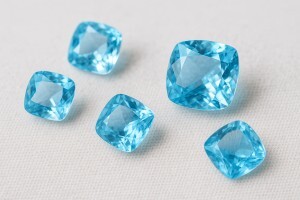 海藍(lán)寶石能放進(jìn)超聲波清潔器嗎？答案沒你想得簡(jiǎn)單